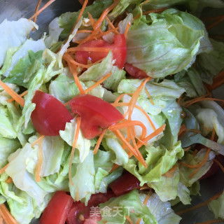 海参蔬菜沙拉：健康新潮的味蕾盛宴